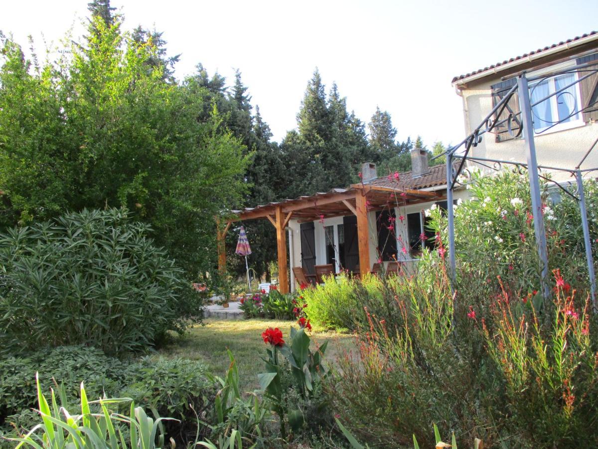 Bed and Breakfast La Madeleine Pezens Exterior foto