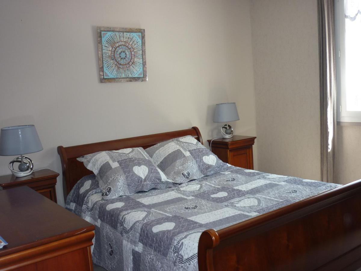 Bed and Breakfast La Madeleine Pezens Exterior foto